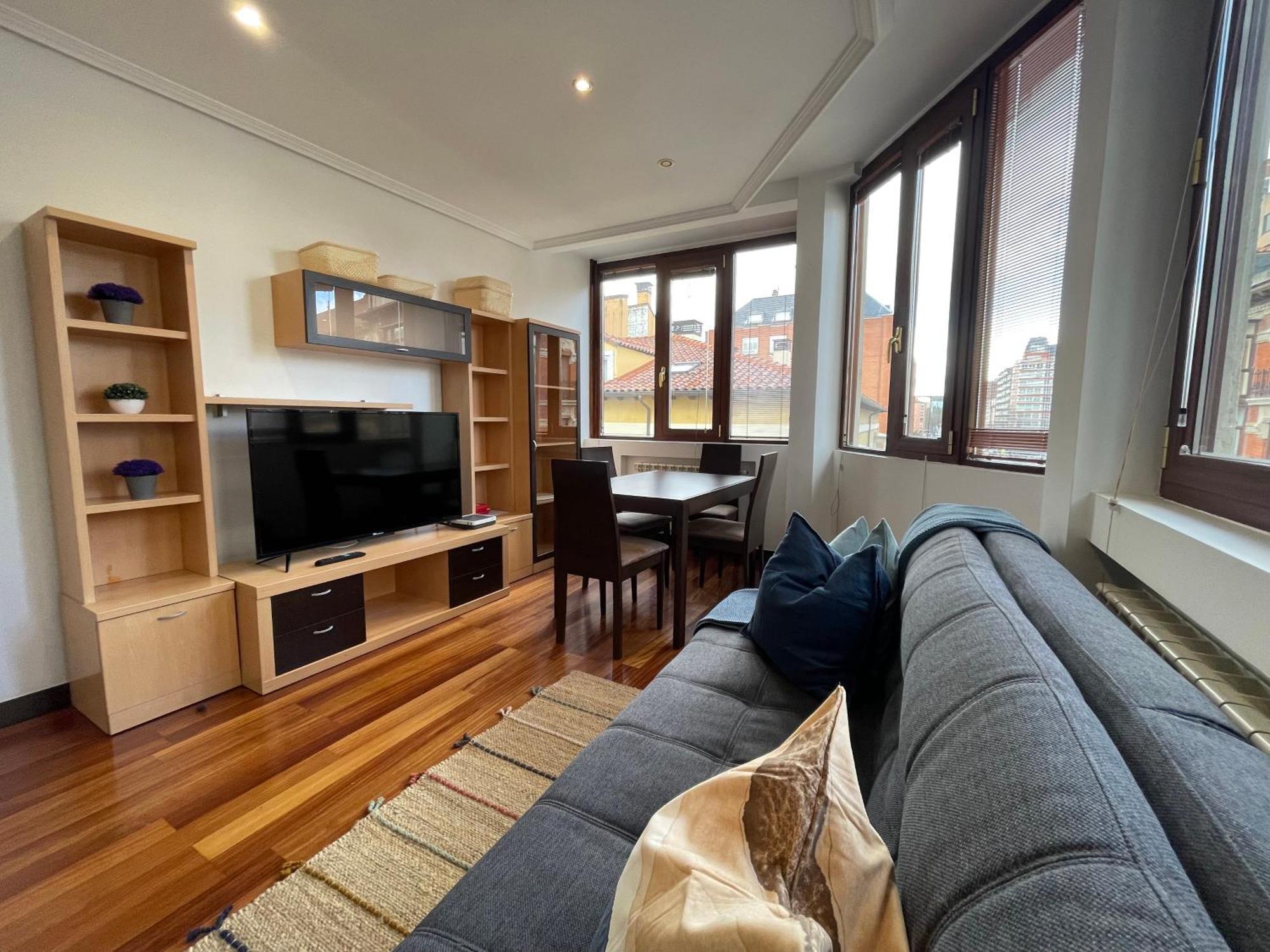 Atuaire Vivienda B Luminosa Parking Incluido En Plena Calle Comercial Apartment *
